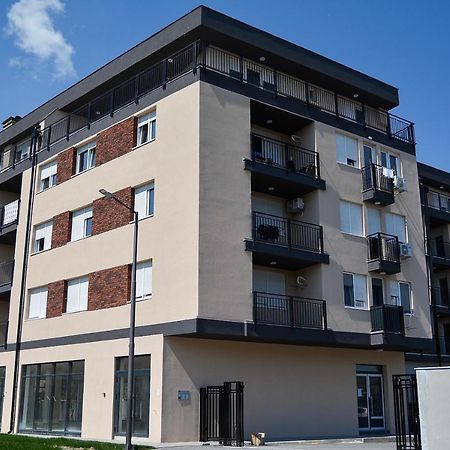 Crown Apartment Subotica Exterior photo